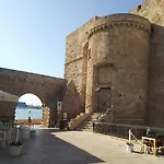 Luce Di Levante * Monopoli